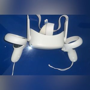 Used Oculus meta quest 2 I don’t have the box can pack with a regular box